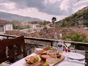 Tradita e Beratit - Hotel & Restaurant