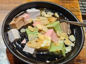 Chè 4 Mùa Hàng Cân