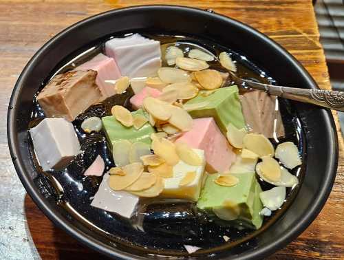 Chè 4 Mùa Hàng Cân