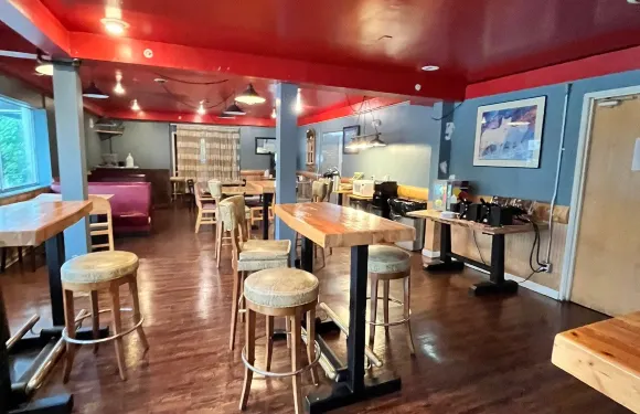 Alaska Cake Studio