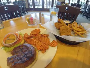 The Heron Grille