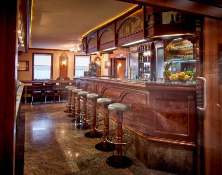 Hardys Bar and Restaurant