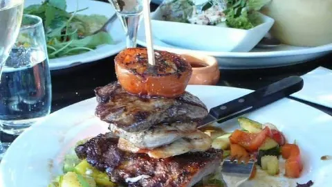 Diner Cafe De Rosier in フト