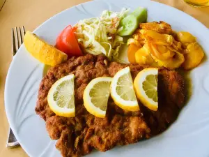 Monte Kemer Restaurant
