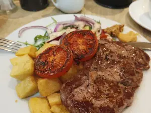 The Lemon Tree Cafe-Bistro