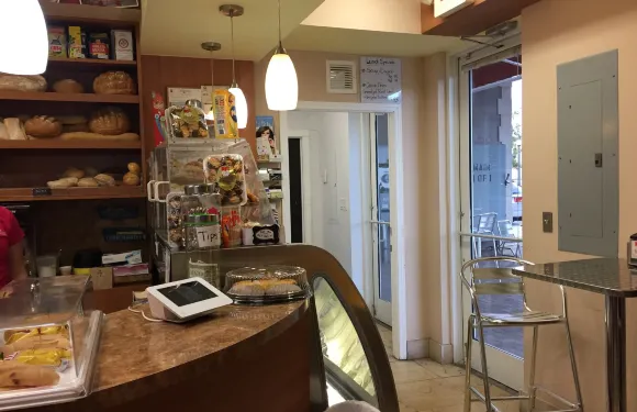 Moises Bakery Hallandale