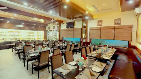 Dasaprakash Restaurant Vrindavan in Vrindavan