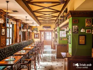 Irish Pub Crazy Horse