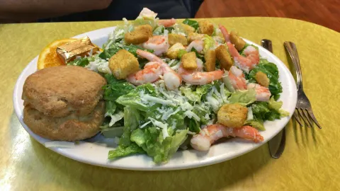The Sisters Restaurant in Everett