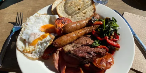 Yabba Creek Deli Cafe