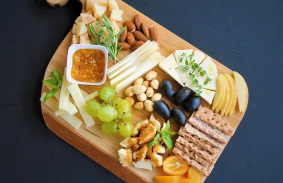 Borak Drinks and Snacks