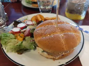 Newport Café