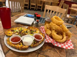 Abenaki Trail Restaurant & Pub