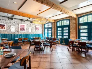 Clay Pit Contemprary Indian Cuisine