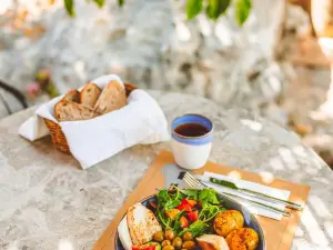 Muskat Meze Bar
