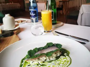 Biały Krolik (White Rabbit) Restaurant