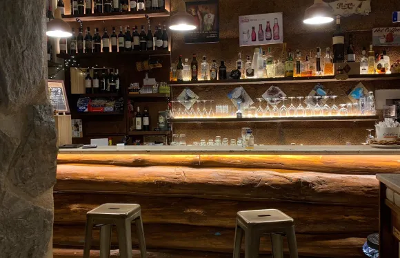 Wine Bar 100% Bombo 2