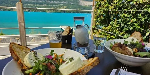 La Cuillère à Omble Café Restaurant