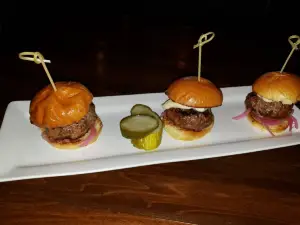Slainte Irish Pub and Restaurant
