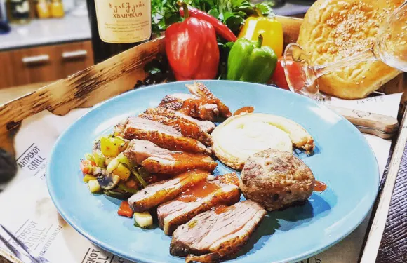 Antrekot Grill Pub