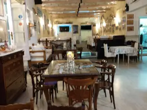 Liotrivi Restaurant Spetses * the olive press