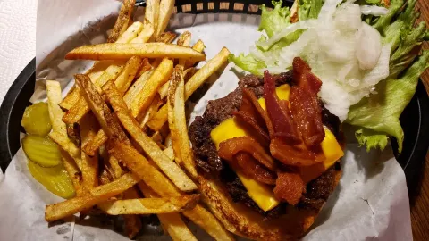 Anchor Bar & Grill in ซูพีเรีย