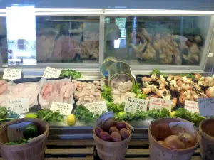 Half Shell Raw Bar