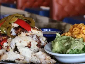 Dos Rios Mexican Bar & Grill