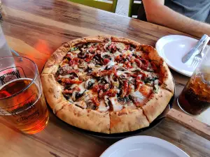 Woodstock's Pizza Chico