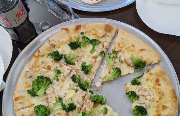 Gino's Pizza