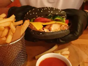 DOUBLER PUB