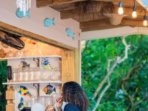 Lo Lans Beach Bar