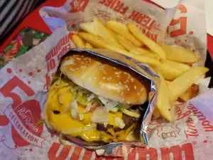 Red Robin Gourmet Burgers