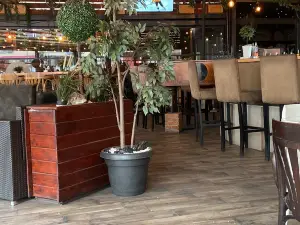 STRADA Cafe