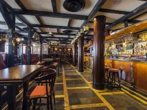 The Bishops Arms