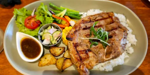 Tablo Kitchen x Cafe BF Resort Village