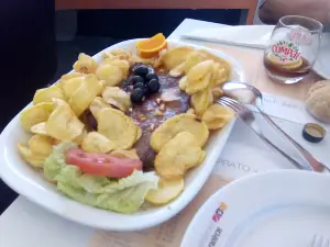 Pastelaria Caneiros 4