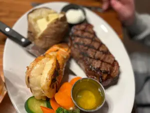 The Publyk House