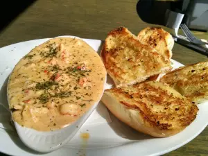 Hammerhead Seafood and Sports Grille