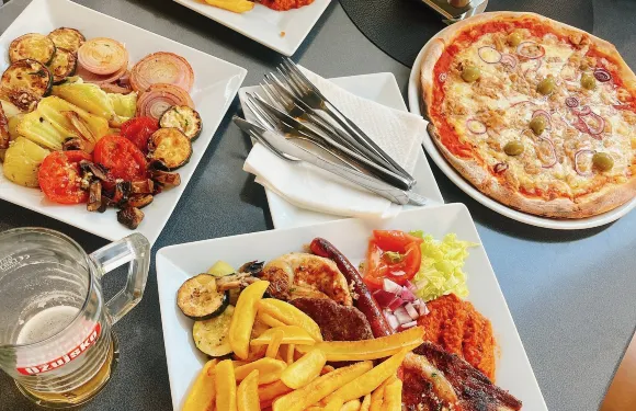 Bistro Mare's
