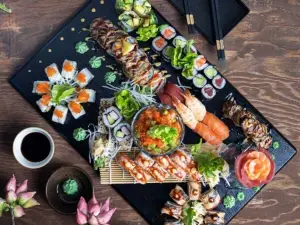 Sushi & Nem