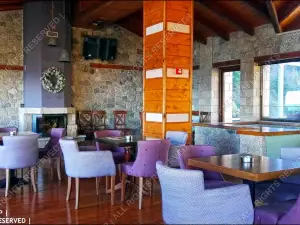 Mantamia Cafe