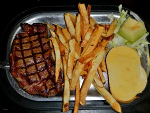 Ray's Tavern