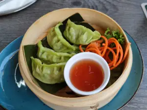 Pho Hanoi & Sushi Bar Ayhan