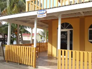 Merl's Placencia LTD