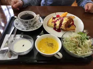 Cafe Restaurant Okoibito