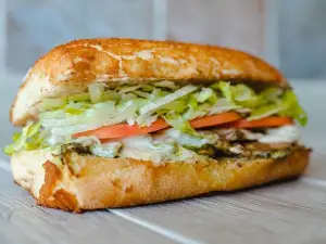 Ike's Love & Sandwiches