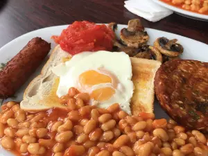 Cafe on the Quay