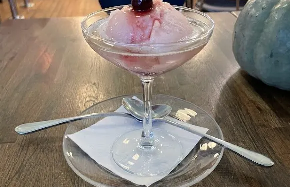 Shug's Soda Fountain & Ice Cream