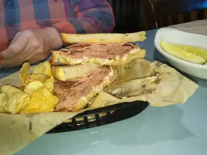 Avenue Bread - Railroad Ave